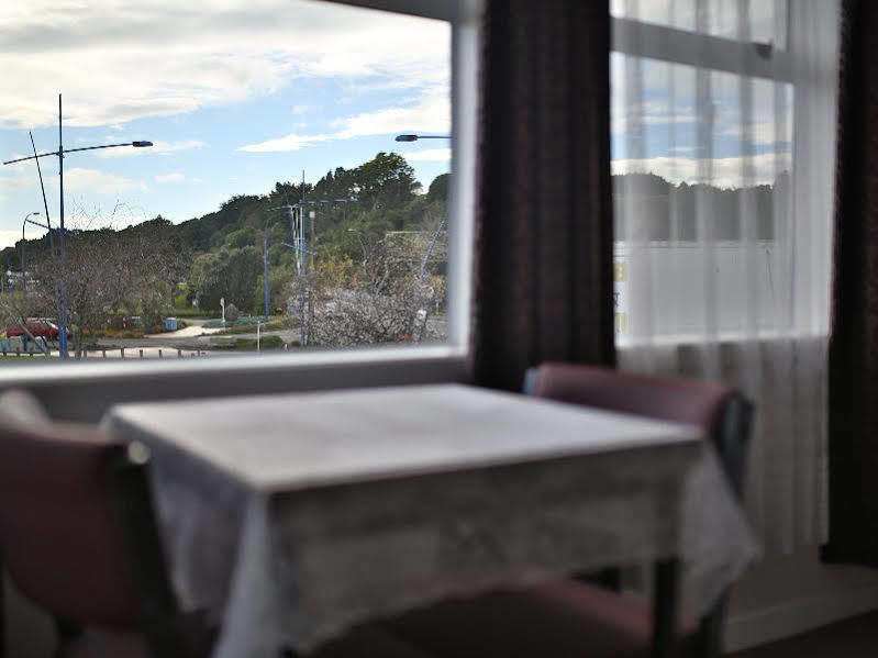 Masonic Hotel Waitara Kültér fotó